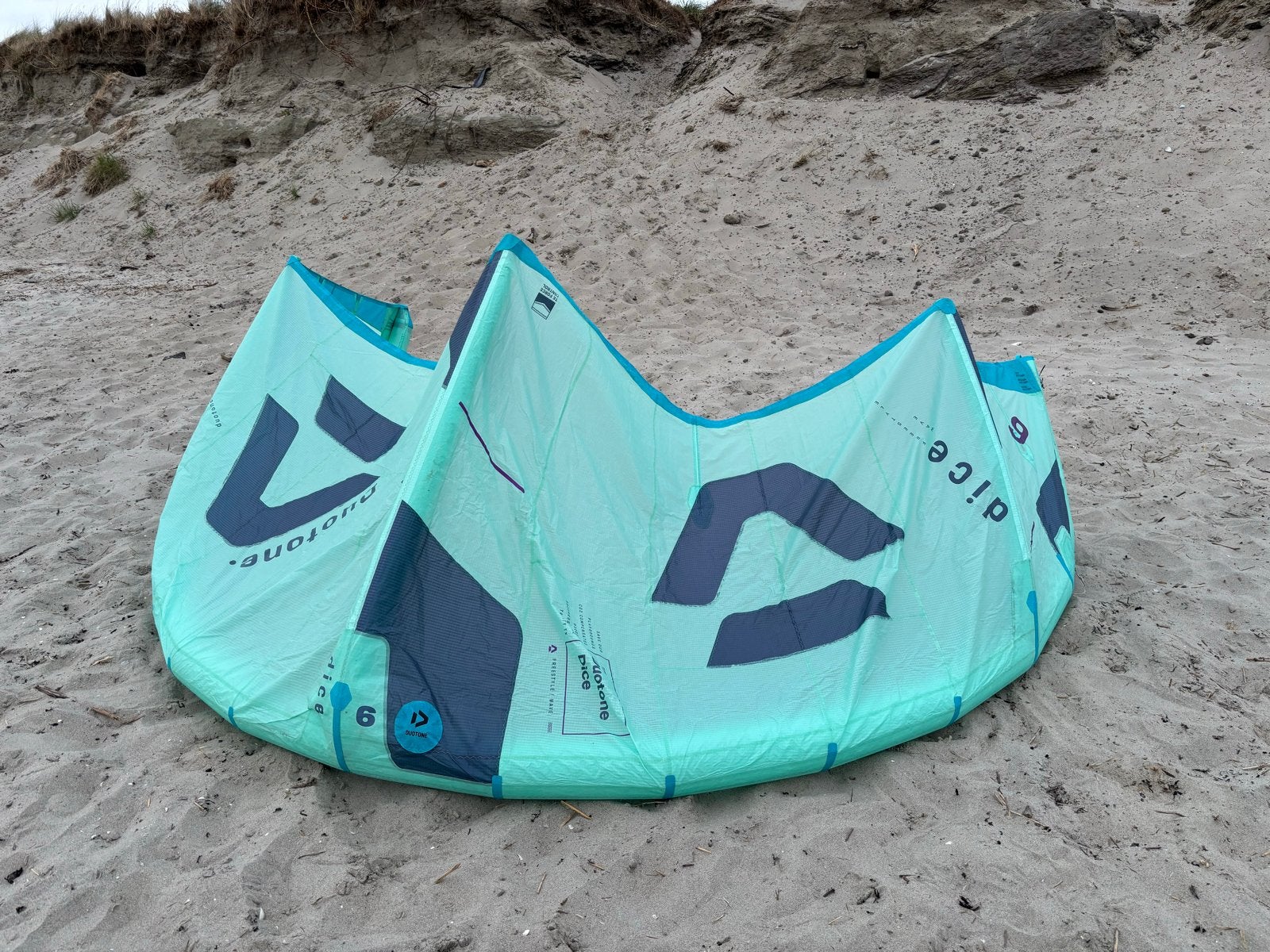 Duotone Dice 6m 2022 kite, Watersport en Boten, Kitesurfen, Gebruikt, Geen board, Ophalen of Verzenden, 6 m²