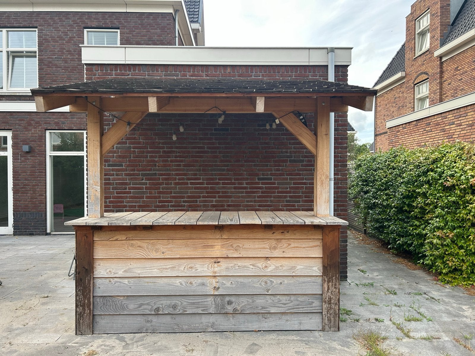 Houten buitenbar met dak - zelf demonteren, Ophalen, Gebruikt