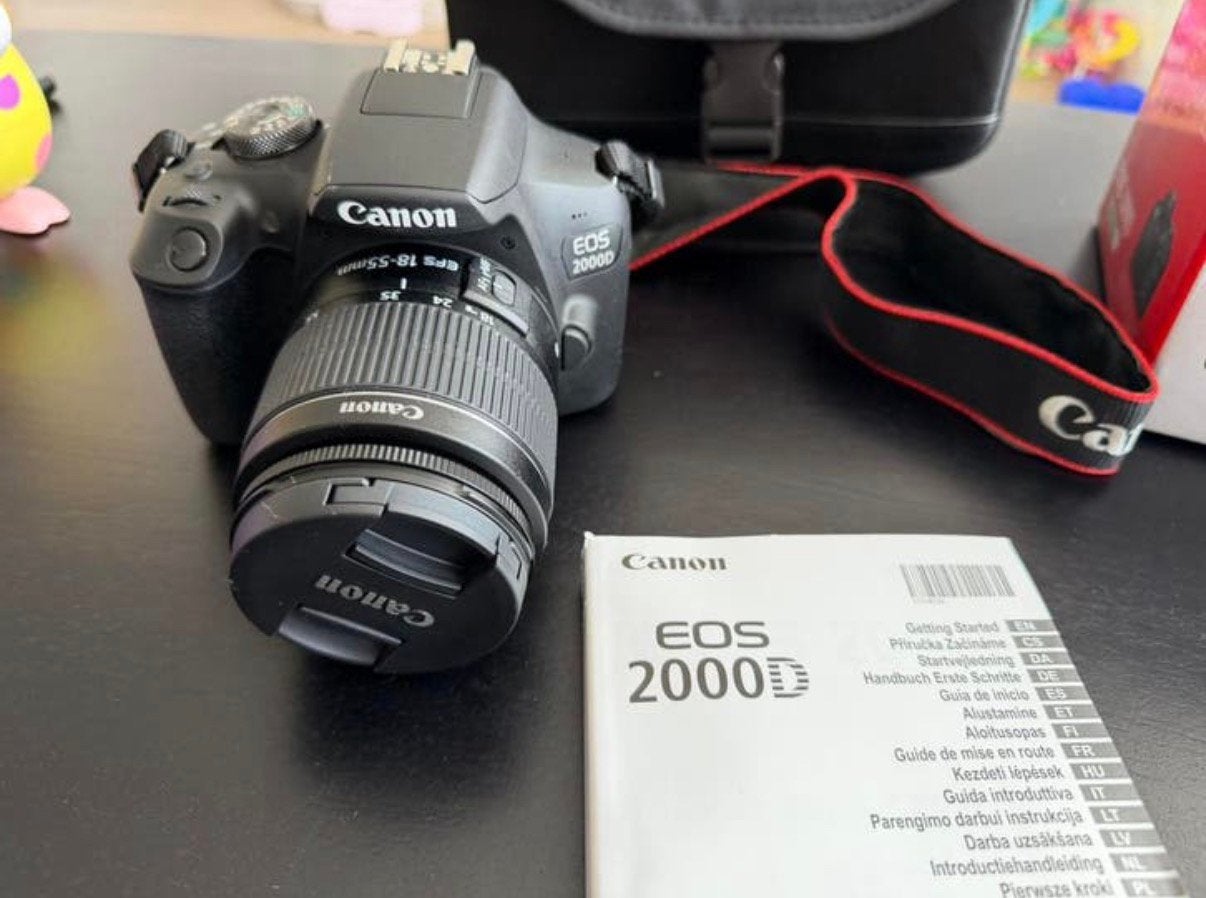 CANON EOS 2000D camera - Zo goed als NIEUW!, Ophalen, Zo goed als nieuw, Spiegelreflex, Canon