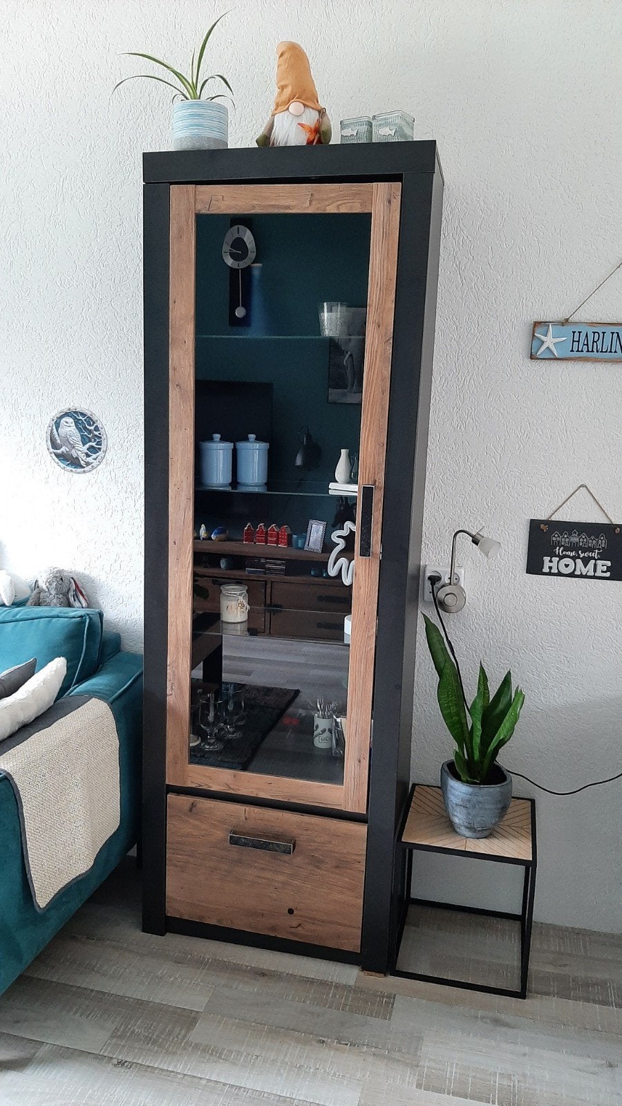 prachtige vitrinekast zwart/bruin, Ophalen, 50 tot 100 cm, Zo goed als nieuw, 150 tot 200 cm
