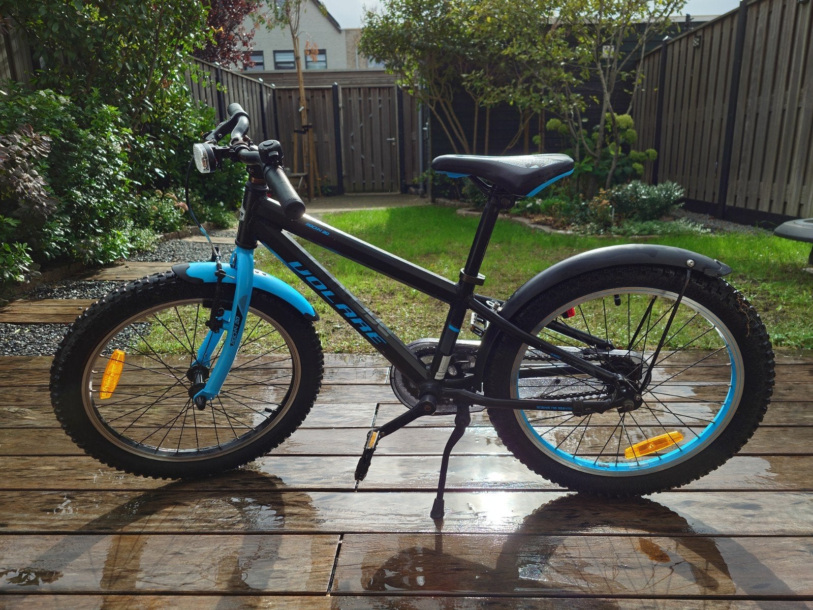 Volare Rocky 20 inch kinderfiets blauw zwart, Ophalen, 20 inch of meer, Gebruikt, Velgrem