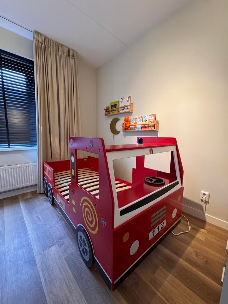 Kinderbed / peuterbed Brandweerauto 200x90cm, Kinderen en Baby's, Ophalen, 85 tot 100 cm, Gebruikt, Lattenbodem