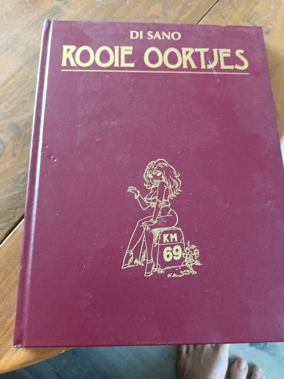 Rooie Oortjes nr 1 - Di Sano (hardcover), Eén stripboek, Ophalen of Verzenden