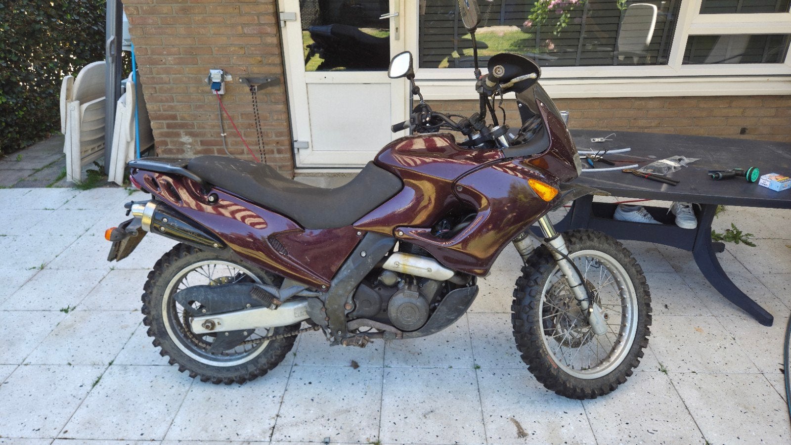 Aprilia Pegaso 650 uit 2002 - A2 geschikt, nieuwe banden, Particulier, Toermotor