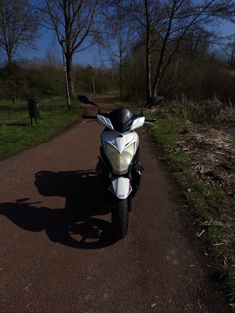Kymco Super 8 Street - Start en rijdt goed – nette staat, Fietsen en Brommers, Scooters | Kymco, Ophalen, Maximaal 45 km/u, Zo goed als nieuw
