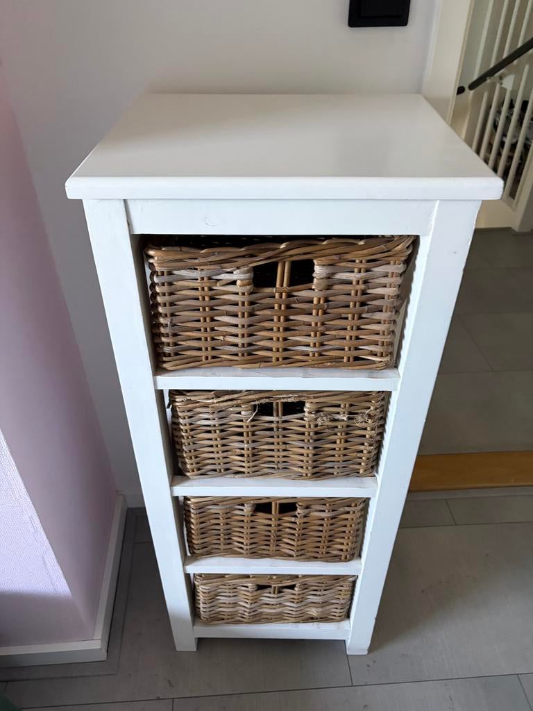Set van 5 witte kastjes met rieten manden, Huis en Inrichting, Ophalen, Gebruikt
