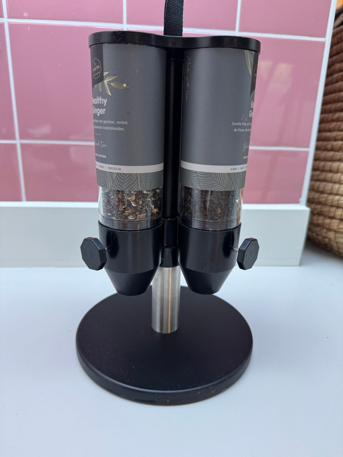 Twisttea display - thee dispenser, Huis en Inrichting, Keuken | Keukenbenodigdheden, Ophalen of Verzenden, Zo goed als nieuw, Metaal