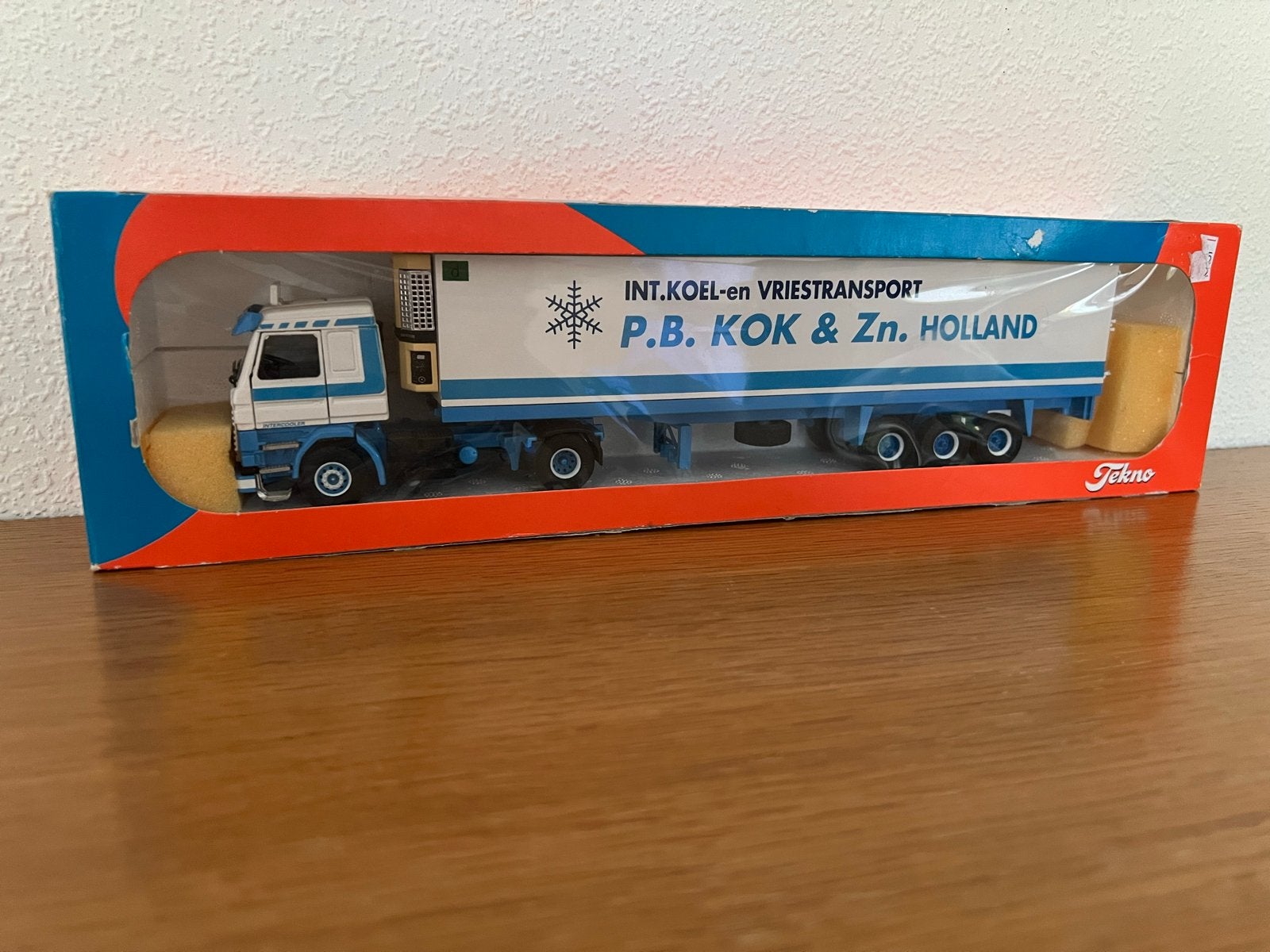 Tekno Scania 143M 450 met koel oplegger P.B. Kok & Zn., Ophalen of Verzenden, Zo goed als nieuw, Bus of Vrachtwagen, Tekno