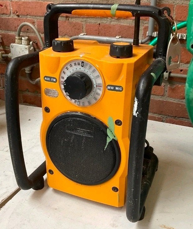 Bouwradio Ironside op 230 volt en batterijen, Ironside, Gebruikt, Ophalen of Verzenden, Bouwradio