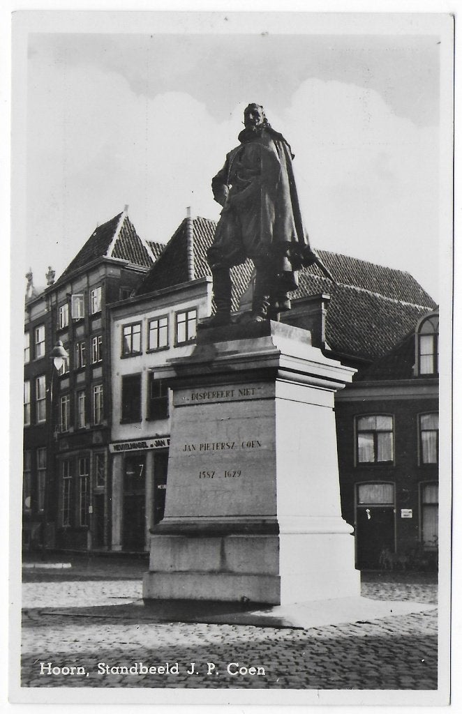 Hoorn J P Coen oude ongelopen ansichtkaart ( B7629 ), Ophalen of Verzenden, 1940 tot 1960, Ongelopen, Noord-Holland