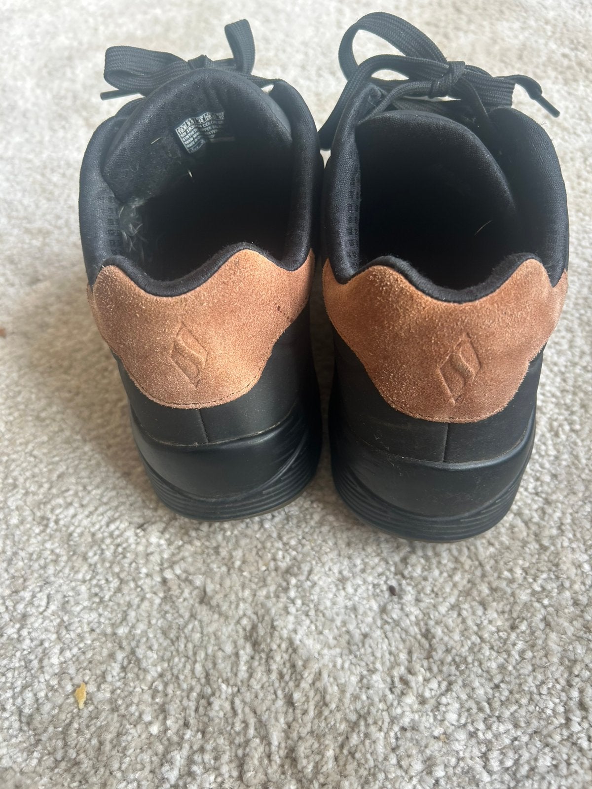 Skechers Uno heren sneakers maat 44 Air Cooled Memory Foam, Ophalen of Verzenden, Zo goed als nieuw, Zwart, Sneakers of Gympen