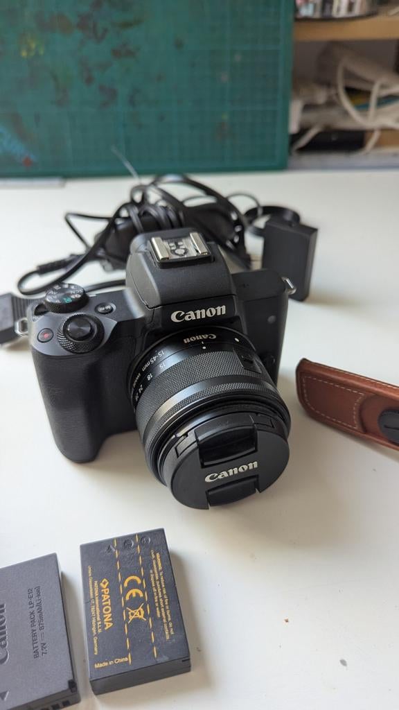 Canon EOS M50 Mark 1 + kitlens + accessoires, Ophalen, Zo goed als nieuw, 50 tot 60 mm, Overige typen