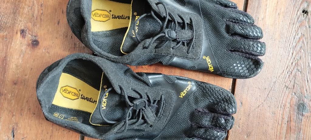 Vibram fivefingers 41 als nieuw, Zwart, Fivefingers, Ophalen of Verzenden, Sneakers of Gympen