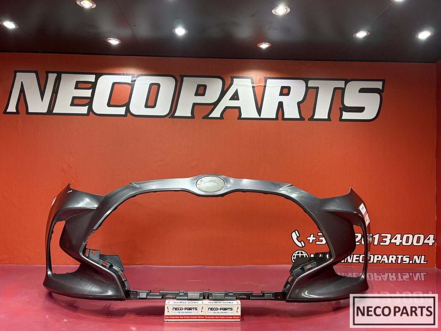 TOYOTA YARIS 4 VOORBUMPER 2020+ ORIGINEEL OEM BUMPER, Gebruikt, -, -, Ophalen of Verzenden