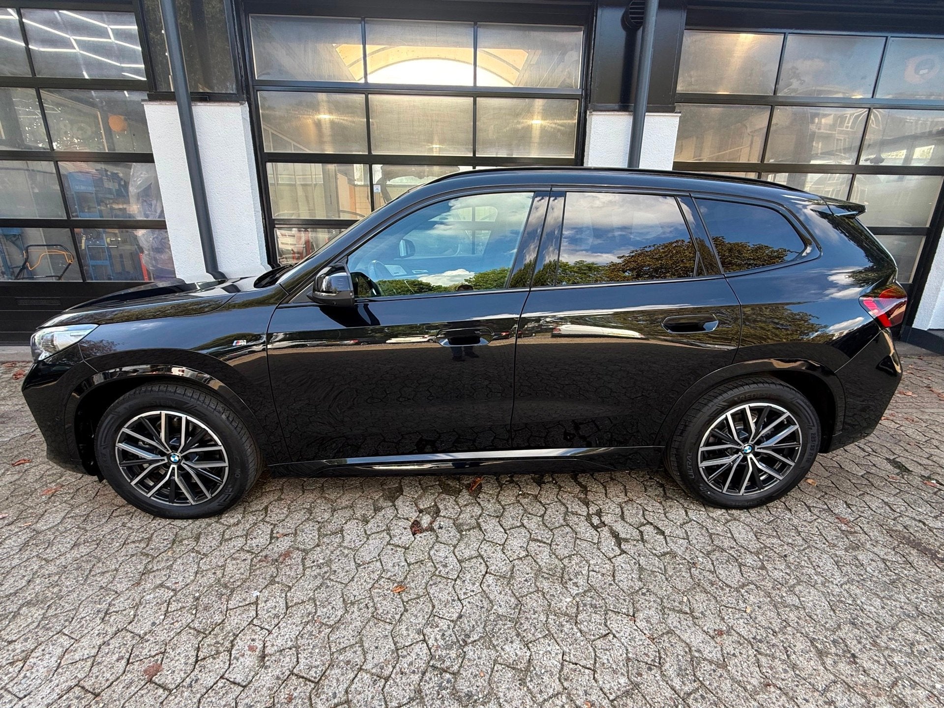 BMW X1 XDrive23i *M-Pakket*Pano*Pdc*Vol opties*, Auto's, 4 cilinders, Zwart, Leder, Bedrijf