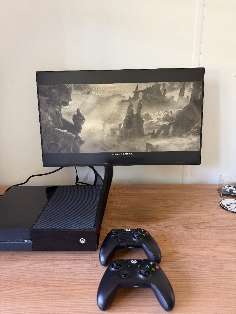 Xbox One 500GB + 2 controllers, Ophalen, Zo goed als nieuw, 500 GB, Met 2 controllers