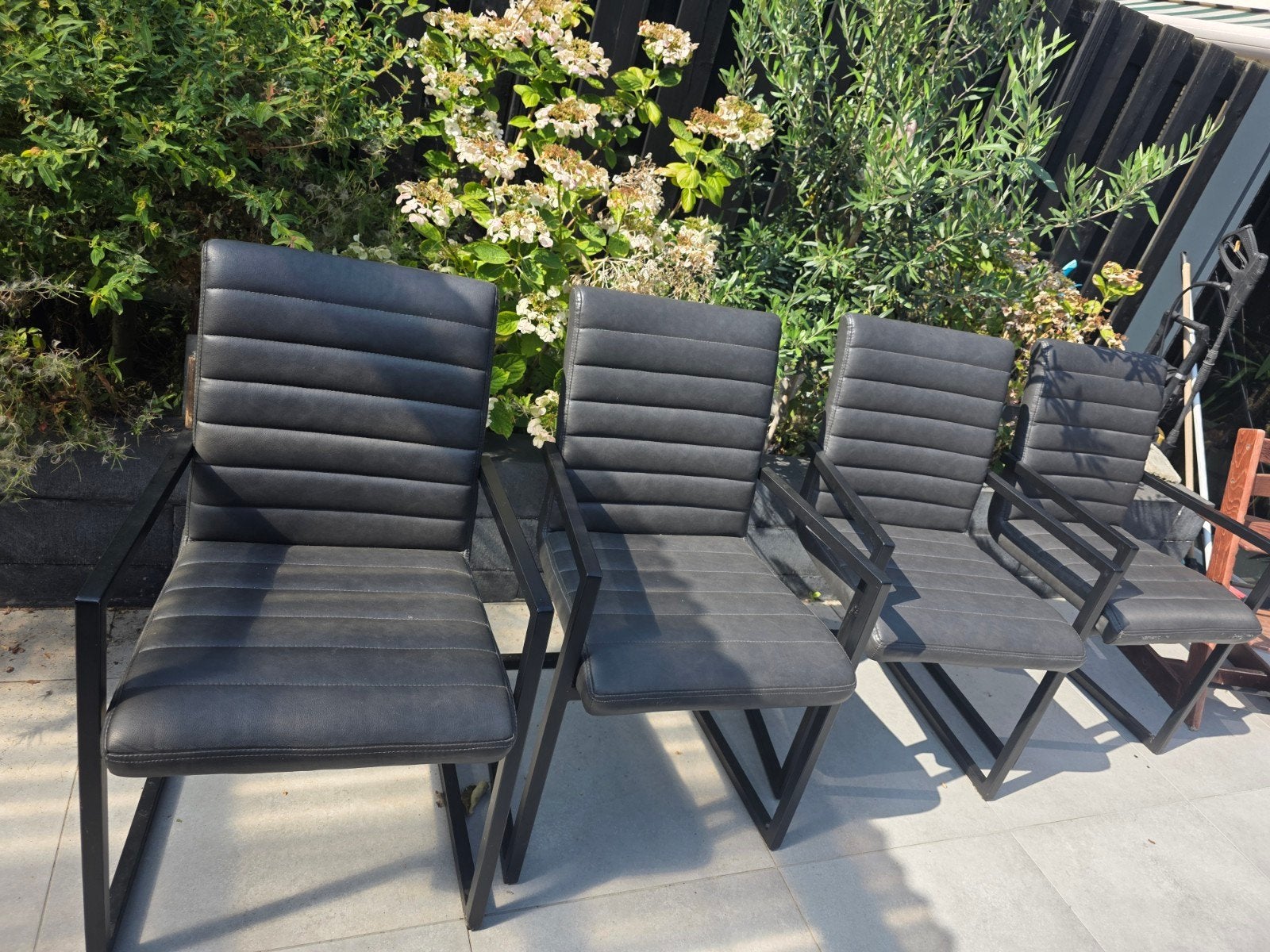 Set van 4 zwarte eetkamerstoelen met armleuningen, Ophalen, Gebruikt, Zwart, Stof