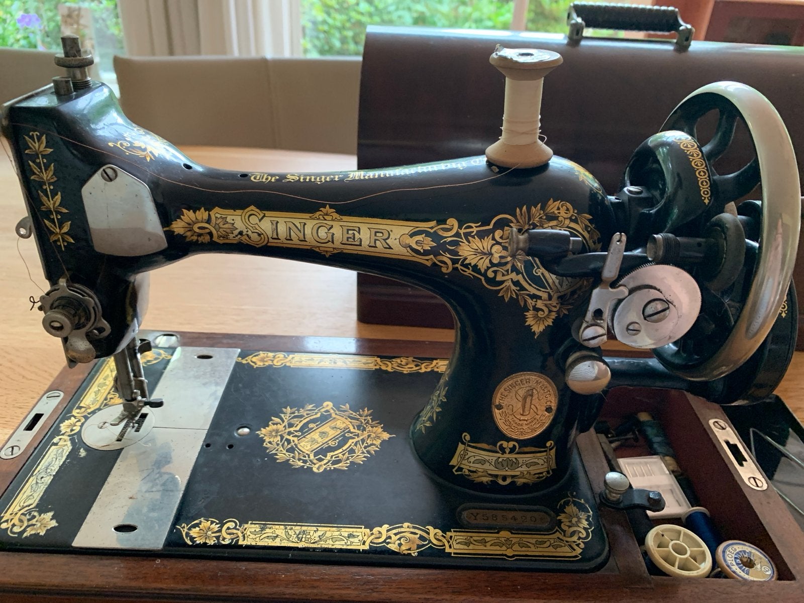 Antieke Singer Naaimachine met Koffer - Model Y5854206, Ophalen