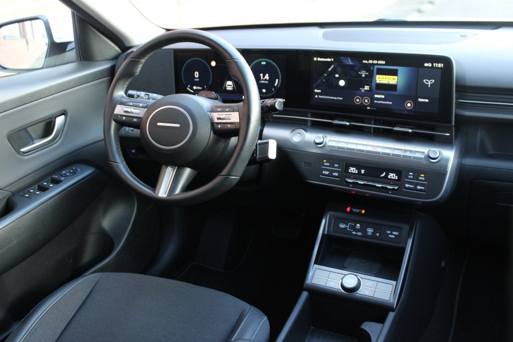 Hyundai KONA 1.6 GDI HEV Premium Sky | Bose | 360 Camera | F, Auto's, 1350 kg, Gebruikt, Zwart, Wit