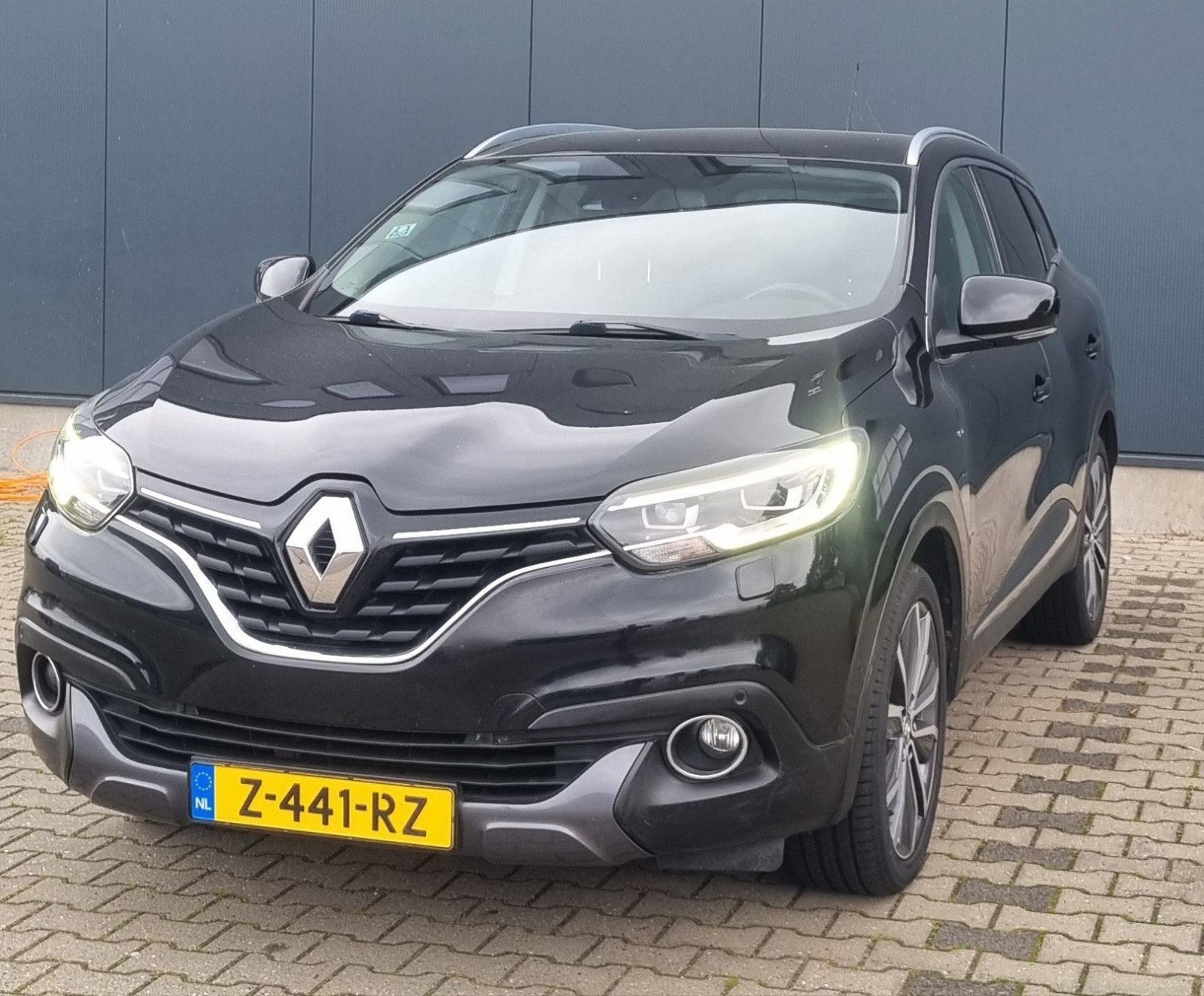 Renault Kadjar Energy TCe 130pk 2015 Zwart, Voorwielaandrijving, Kadjar, 4 cilinders, Leder en Stof