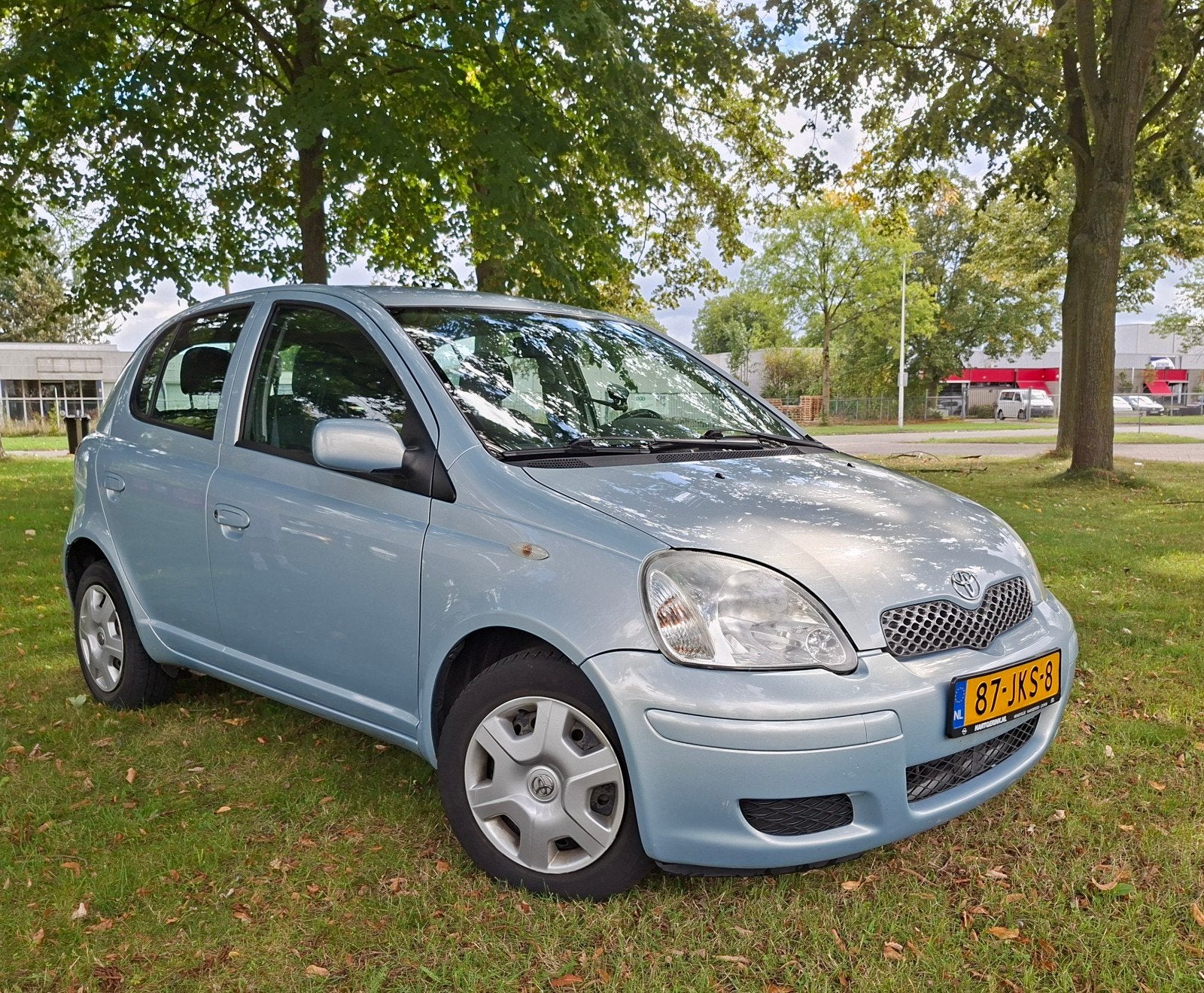 Toyota Yaris, 1.3 benz.BJ 2005 ,5 deurs, Airco, Dealer onder, Auto's, 28 km/l, 31 €/maand, Geïmporteerd, 900 kg