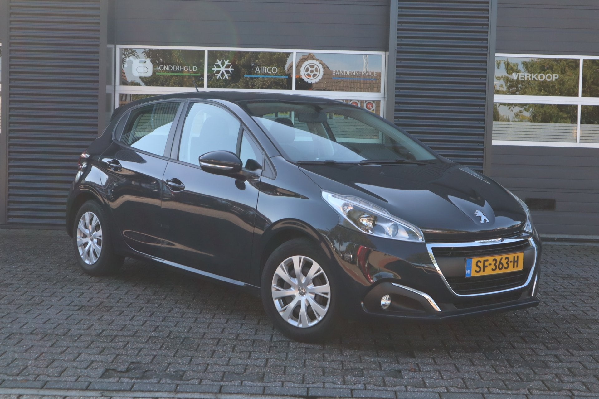 Peugeot 208 1.2 PureTech Blue Lease | distributieriem vervan, Voorwielaandrijving, Bluetooth, Gebruikt, 1199 cc