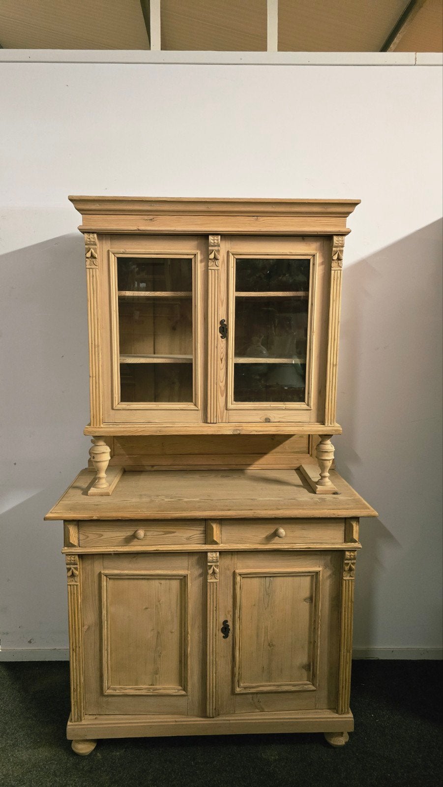 Mooie Grenen Houten Buffetkast met Vitrine, Huis en Inrichting, 100 tot 150 cm, Met lade(s), Ophalen of Verzenden, Zo goed als nieuw