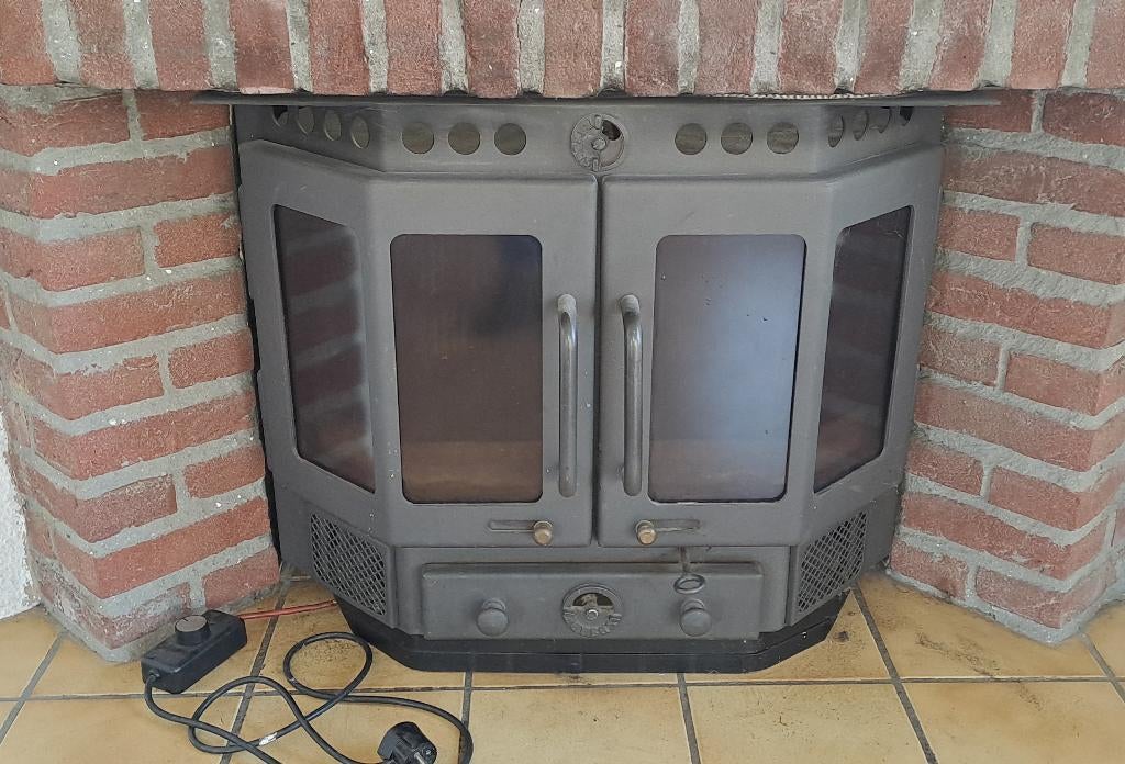 Barbas inzet houtkachel met ventilator, Ophalen, Gebruikt, Houtkachel, Inbouw