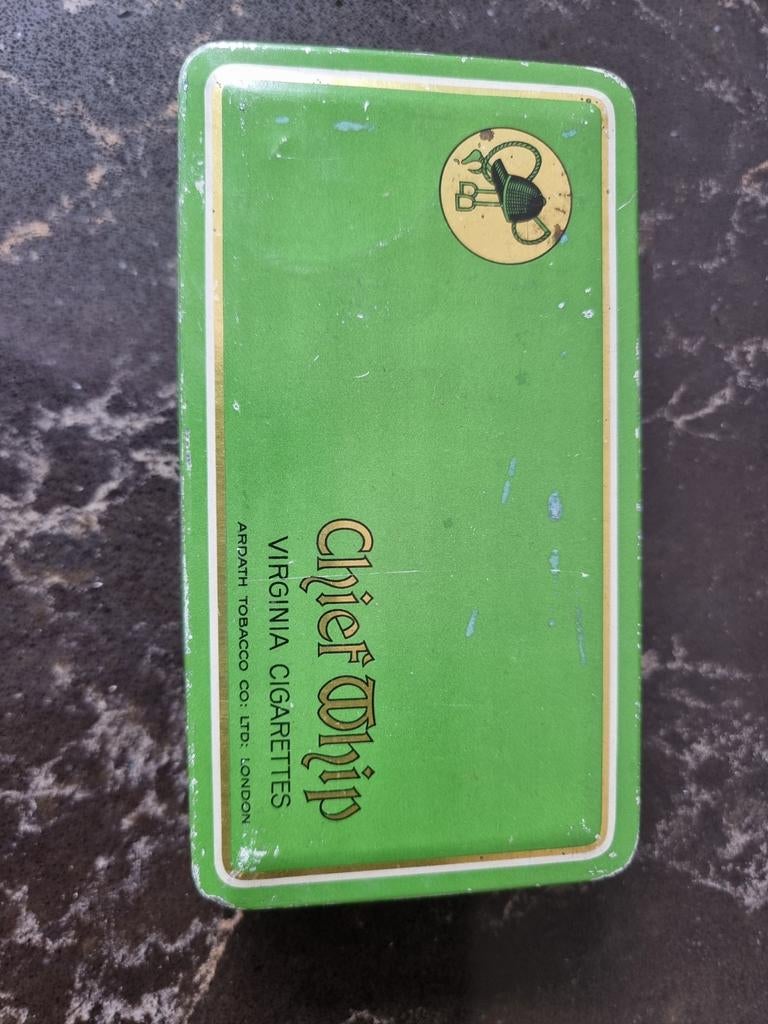Vintage Chief Whip Virginia Cigarettes blikje, Verzamelen, Ophalen of Verzenden, Gebruikt, Overige, Overige merken