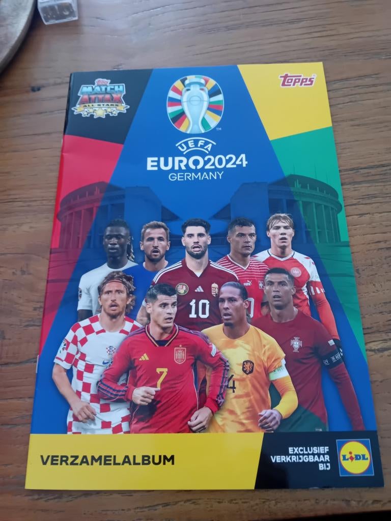 Voetbalalbum EURO 2024 Germeny compleet, Ophalen of Verzenden, Zo goed als nieuw, Buitenlandse clubs, Poster, Plaatje of Sticker