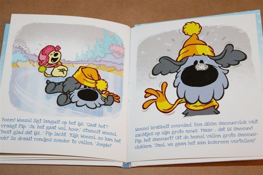 Sneeuwpret — Woezel en Pip Prentenboek, Winter in Tovertuin, Boeken, Ophalen of Verzenden, Gelezen