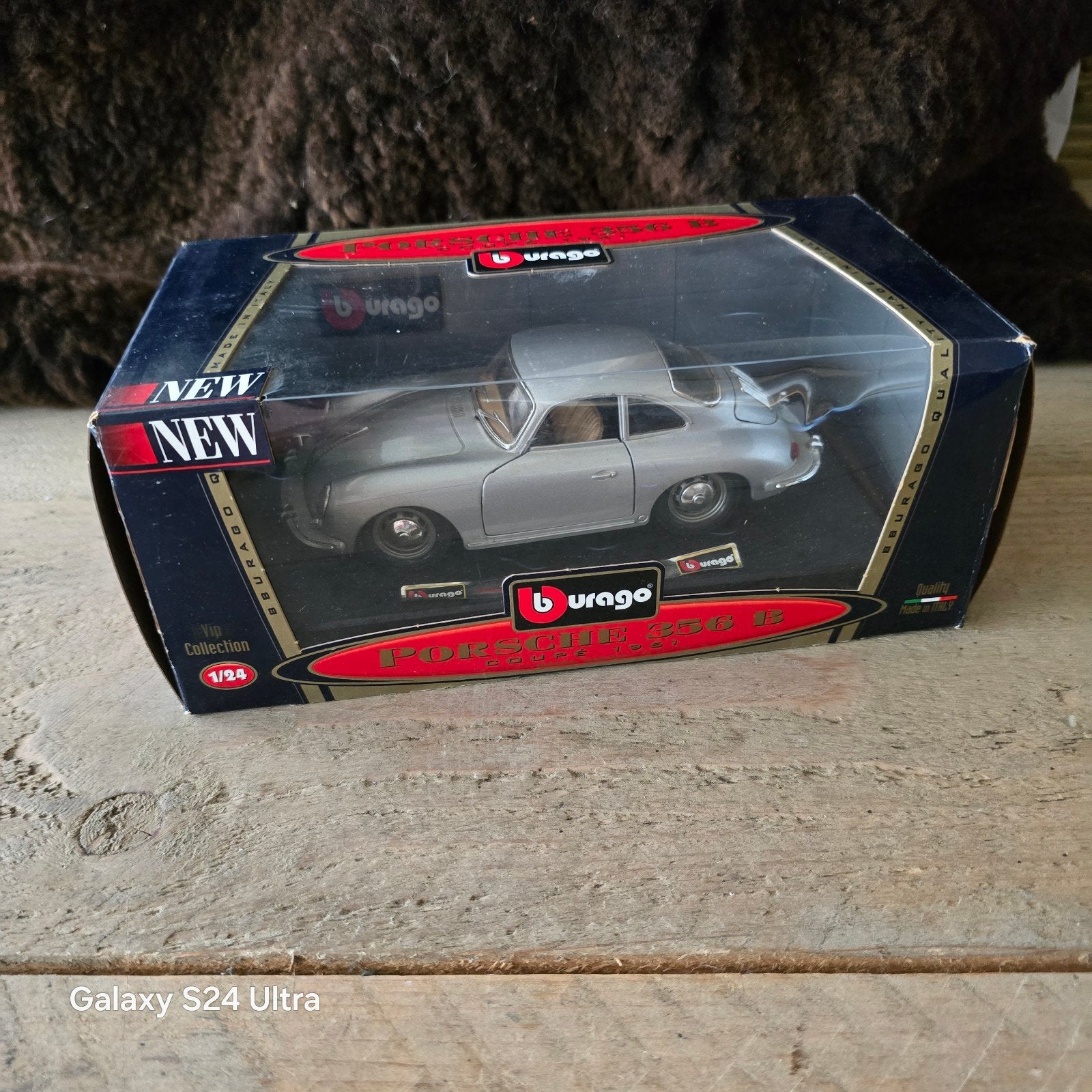 A21 > Bburago 1:24 schaalmodel van een Porsche 356B Coupe, Ophalen, Bburago