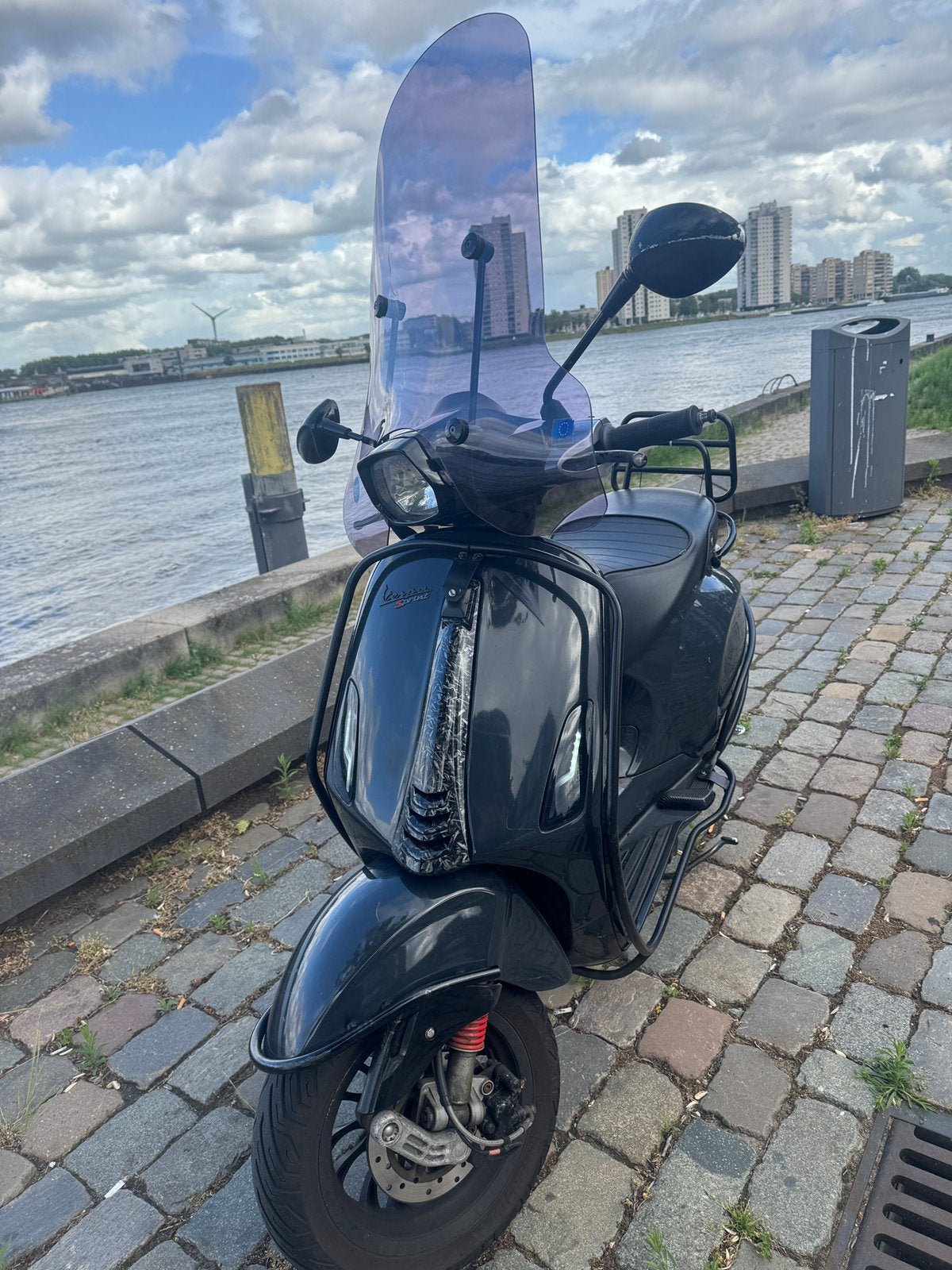 Vespa Sprint 80cc met begrenzer en gereviseerde blok !, Fietsen en Brommers, Ophalen, Overige modellen, Zo goed als nieuw, Benzine