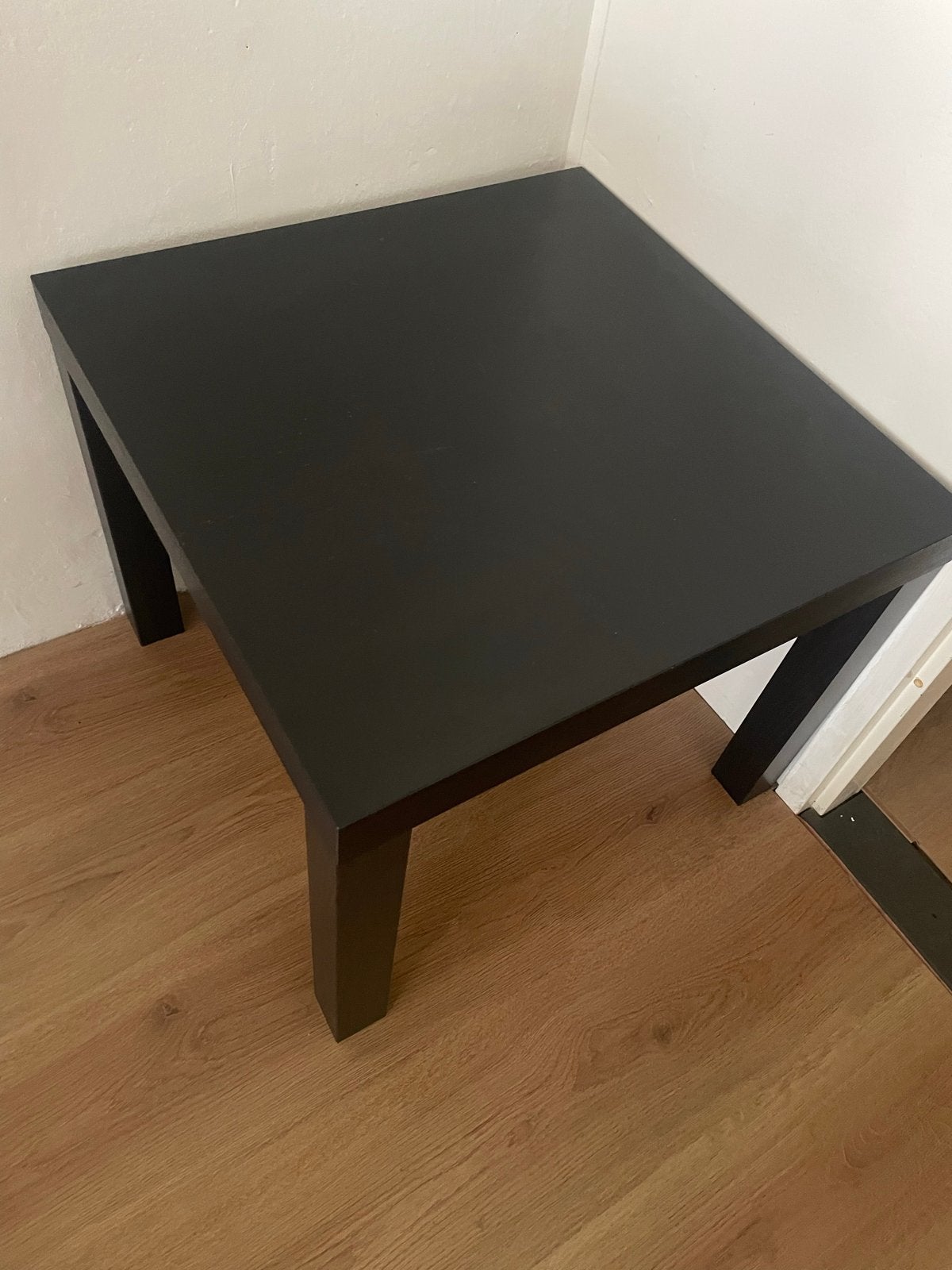Ikea lack Zwart bijzettafeltje - Vierkant, Huis en Inrichting, Tafels | Bijzettafels, Ophalen, Minder dan 45 cm, Minder dan 55 cm