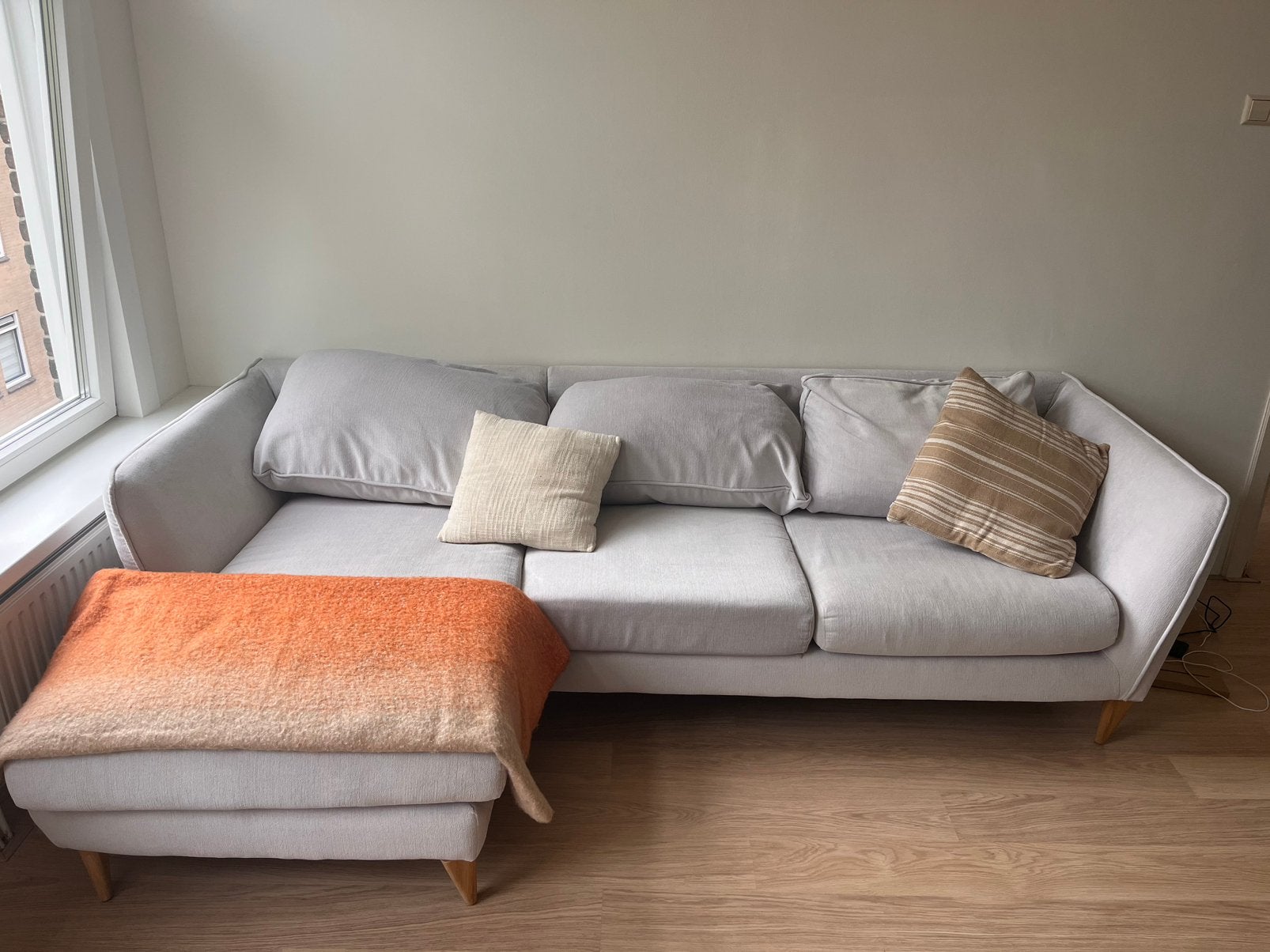 Beige/witte stoffen hoekbank 4-zits