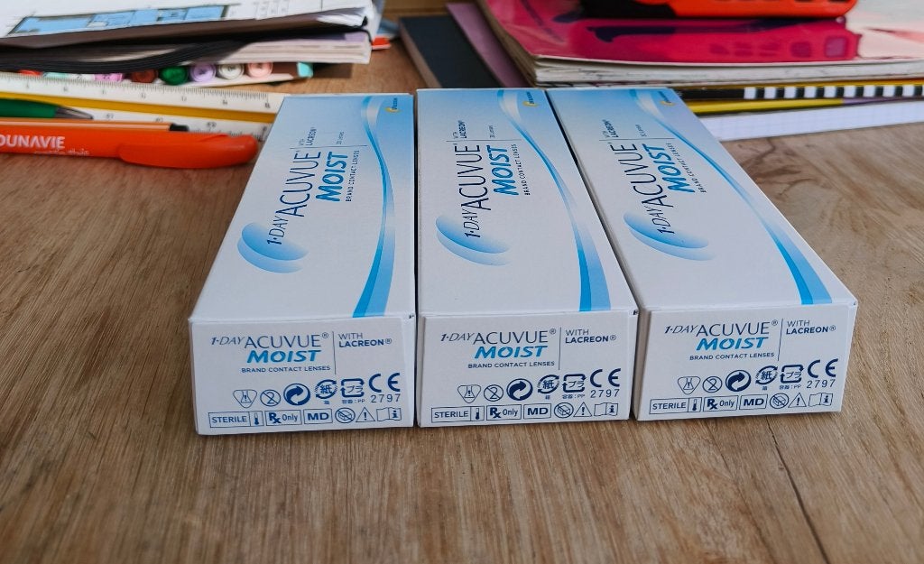 3x Acuvue 1-Day Moist contactlenzen -2.00, Ophalen of Verzenden, Nieuw, Ogen, Verzorging