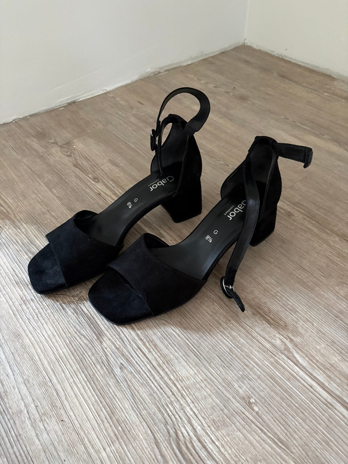 Sandaal met hak zwart, Ophalen, Zo goed als nieuw, Zwart, Sandalen of Muiltjes