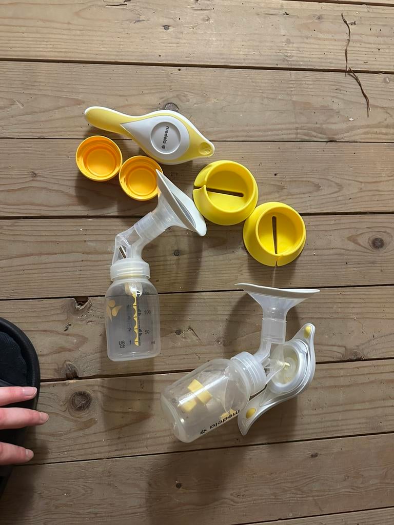 Handkolf Medela, Kinderen en Baby's, Babyvoeding en Toebehoren, Ophalen, Zo goed als nieuw, Borstkolf