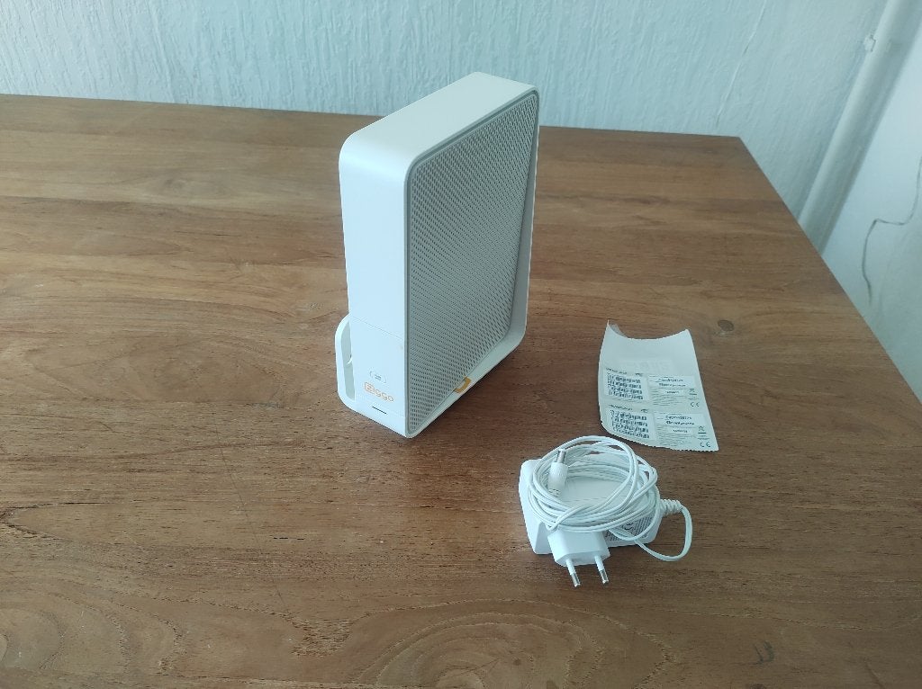 Ziggo modem / router CH7465LG-ZG, Computers en Software, Routers en Modems, Ophalen, Zo goed als nieuw