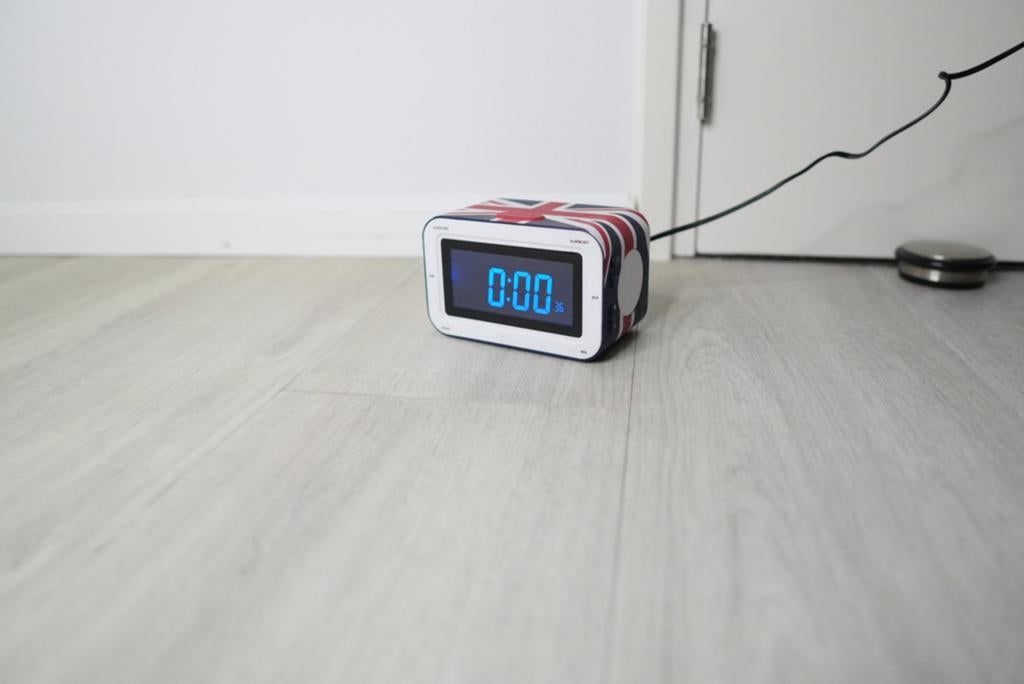 Radiowekker met Bluetooth - Union Jack design, Witgoed en Apparatuur, Wekkers, Ophalen, Gebruikt, Digitaal