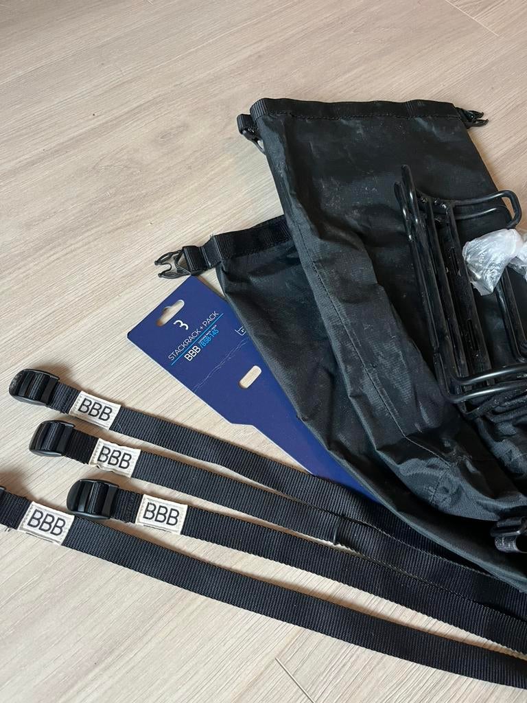 Bikepack - 2 voorvorktassen BBB met extra set cargostraps, Fietsen en Brommers, Fietsaccessoires | Fietstassen, Ophalen of Verzenden