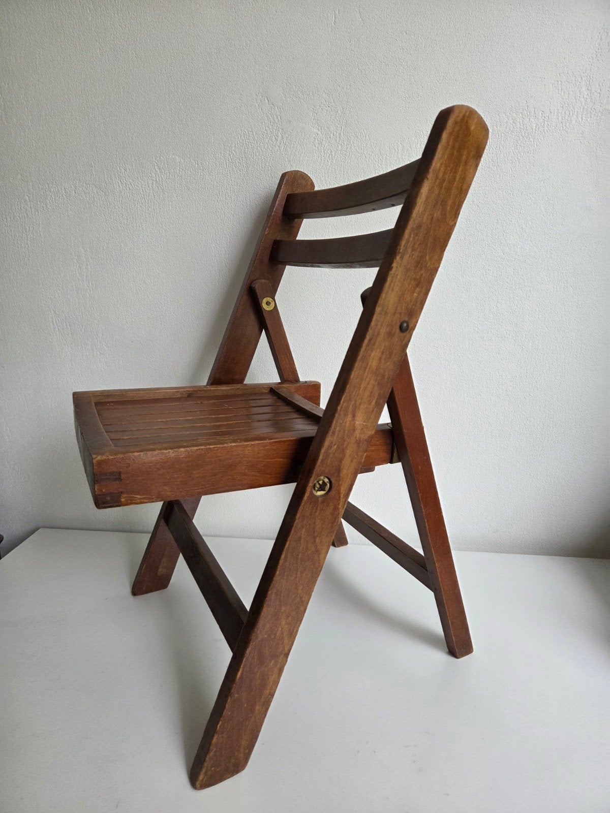 Schattig opklapbaar kinderstoeltje uit de jaren '60, Kinderen en Baby's, Kinderstoelen, Ophalen of Verzenden, Gebruikt, Inklapstoel