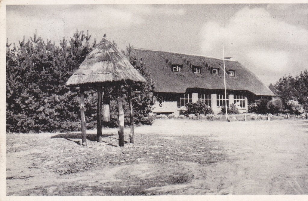 Hierden - Vacantieoord Bungalow-park De Woudstee 1956, Verzamelen, Ansichtkaarten | Nederland, Verzenden, 1940 tot 1960, Gelopen