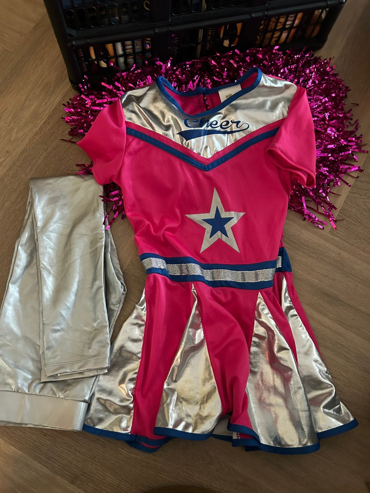 Carnavals kleding cheerleader, Ophalen, Zo goed als nieuw, 146 t/m 152, Meisje