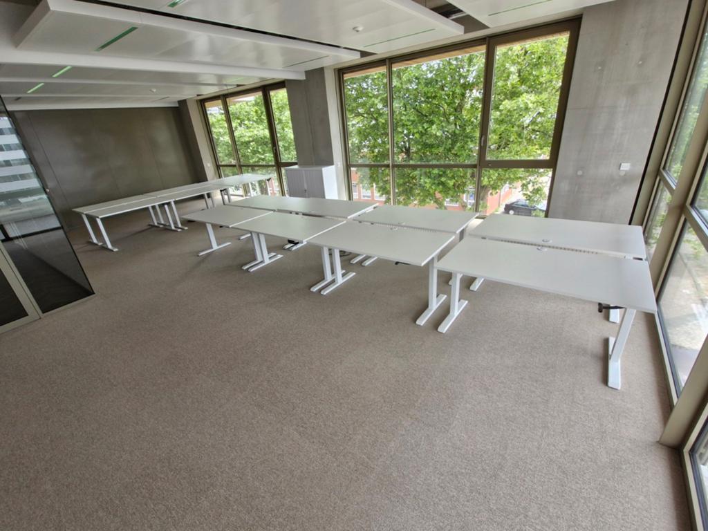 Nieuwe zit sta werkplekken, div kleurstellingen en maten, Ophalen, Vst, Industriestraat 5, Bureau