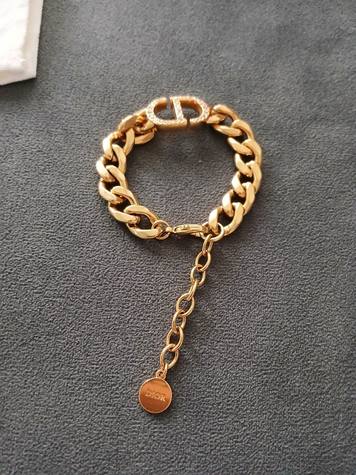 Dior Armband Goudkleurig met CD-logo en Kristallen, Ophalen of Verzenden