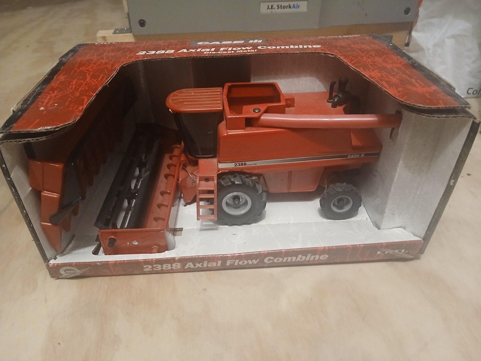 Ertl Case IH international 2388 axial flow combine 1:32, Ophalen of Verzenden, Nieuw, Tractor of Landbouw, ERTL