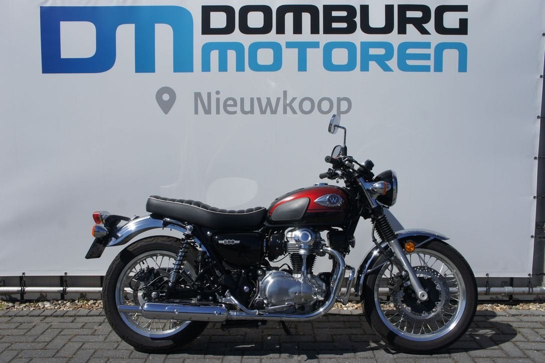 KAWASAKI W800 (bj 2024) 2,105 km, 2 cilinders, Bedrijf, Onbekend, KAWASAKI