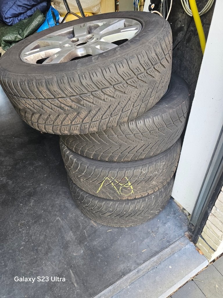 19 inch LR Disco3 lichtmetalen velgen vv Goodyear 255/55 R19, Auto-onderdelen, Gebruikt, 255 mm, Banden en Velgen, Winterbanden