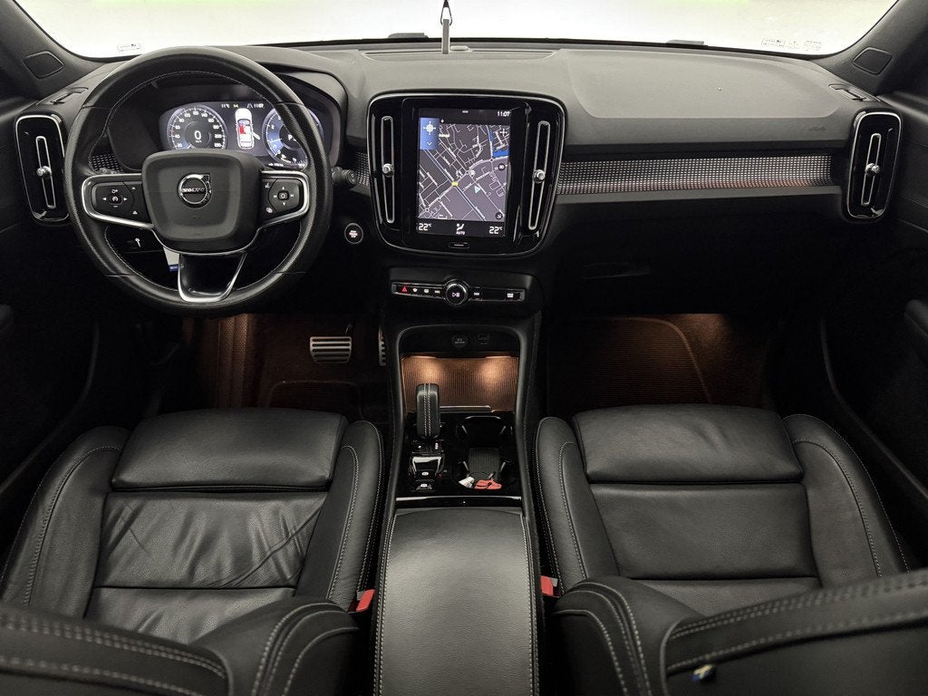 Volvo XC40 1.5 T2 R-Design | Virtual | Camera | Sfeer | Adap, Auto's, Volvo, Gebruikt, Euro 6, Zwart, Bedrijf